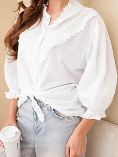 Dámská bavlněná košile s krajkou a vázáním bílá