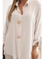 Dámská košile s viskózou, ozdobnými knoflíky a límečkem béžová