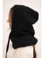 Dámská čepice s kapucí a pleteným vzorem černá