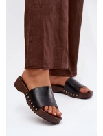 Dámské pantofle se zlatými nýty černé Terissa