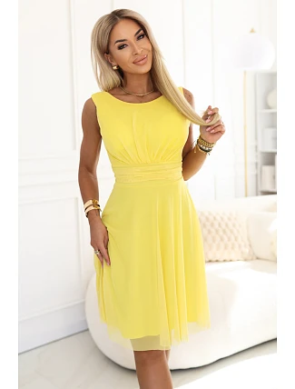 676-3 Svatební šaty s tylovou vrstvou a zvýrazněným pasem - citron limoncello 676-3 Svatební šaty s tylovou vrstvou a zvýrazněným pasem - citron limoncello