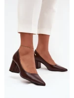 Lodičky na sloupkovém podpatku se špičatými nosy čokoládové Ryvessa