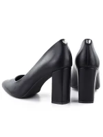 Černé lodičky na jehlovém podpatku černé Sergio Leone PB216