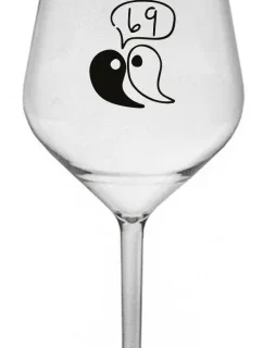 69 - čirá nerozbitná sklenice na víno 470 ml