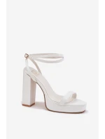 Dámské Sandály Na Podpatku S Páskem Bílé Fevenne Dámské Sandály Na Podpatku S Páskem Bílé Fevenne