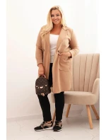 Dámský elegantní kabát Plus Size s límcem a velkými kapsami camelový