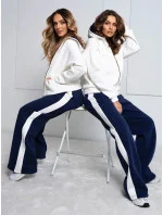 Bílo-tmavě modrý hrubší dámský bavlněný komplet s rozepínací mikinou (503) Bílo-tmavě modrý hrubší dámský bavlněný komplet s rozepínací mikinou (503)