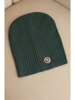 Dámská čepice s proužkem a ozdobným knoflíkem s přídavkem viskózy a modalu zelená