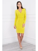 Přiléhavé šaty s výřezem pod prsy kiwi