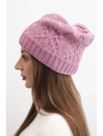 Dámská zimní čepice z vlny a dekorativním pletením s perličkami K470 tmavě růžová