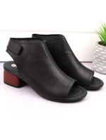 Kožené pohodlné sandály Remonte W RKR654 Kožené pohodlné sandály Remonte W RKR654