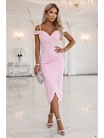 564-12 CALLIE Midi šaty s odhalenými rameny a výstřihem – pastelově růžové 564-12 CALLIE Midi šaty s odhalenými rameny a výstřihem – pastelově růžové