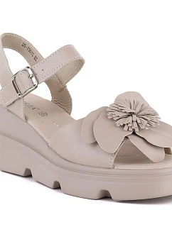 Dámské kožené sandály na platformě béžové Vinceza 26-79615