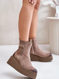 Boty na klínovém podpatku model 201181 Step in style