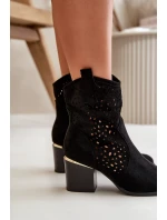 Průsvitné kotníčkové boty na podpatku z ekologického semiše, zapínající se na zip černé Sevana