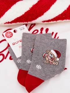 Dámské vánoční ponožky se sněhovými vločkami a medvídkem v čepici Santa – tmavě šedé