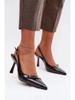 Lakované dámské sandály na podpatku se zlatou sponou Černé Bellivra