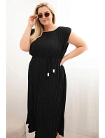 Dámské plus size viskózové plisované šaty s vázáním černá