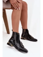 Kožené lakované dámské kotníkové boty na nízkém podpatku s ozdobou D&A MR52-216 Černé