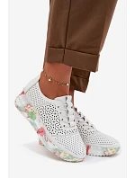 Semišové Ažurové Dámské Polobotky Vinceza 79603 Béžové Semišové Ažurové Dámské Polobotky Vinceza 79603 Béžové