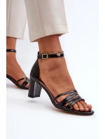 Sandály Na Podpatku S Pásky Černé Enitia
