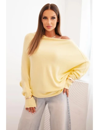 Dámský asymetrický viskózový svetr typu netopýr žlutý