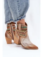 Kožené Boty Kovbojky Na Podpatku S Dekorativním Pletením Maciejka 06810-29 Multikolor