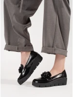 Jedinečné dámské černé mokasíny na klínku Jedinečné dámské černé mokasíny na klínku