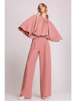 S397 Kombinéza s širokými rukávy a rozdělenými zády - růžová