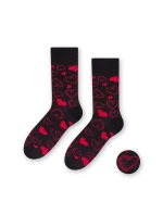 Vzorované pánské ponožky Steven art.136 Srdíčka