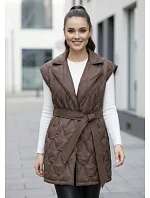 Čokoládová prošívaná vesta Goodlookin s páskem (B8603-14)