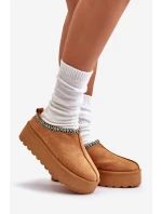 Dámské pantofle na platformě s výšivkou Neroma