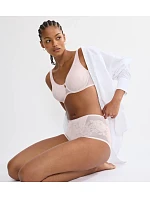 WILD ROSE SENSATION – Minimizer podprsenka: o jeden košíček menší, přirozeně zaoblená Triumph WILD ROSE SENSATION – Minimizer podprsenka: o jeden košíček menší, přirozeně zaoblená Triumph