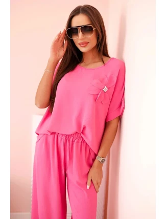 Dámský komplet z viskózy s ozdobným květem a širokými kalhotami - růžový