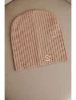 Dámská čepice s pruhy a ozdobným knoflíkem s přídavkem viskózy a modalu camelová