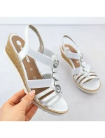 Dámské stříbrné sandály na podpatku s elastickými pásky Remonte R6264-92