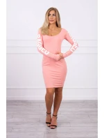 Roztrhané meruňkové šaty Roztrhané meruňkové šaty