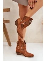 Semišové kotníkové boty v cowboyském stylu s perforací na podpatku 2994 Camel