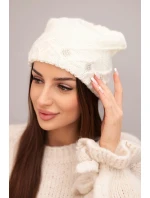Dámská zimní čepice z vlny s ozdobnými cyrkoniemi a pleteným vzorem K396 ecru