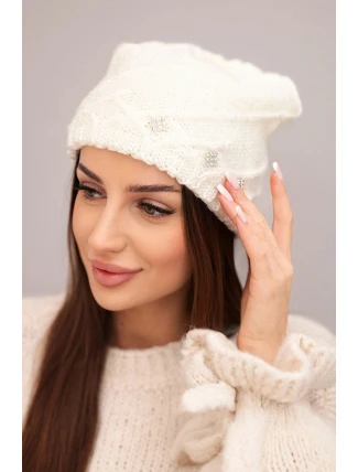 Dámská zimní čepice z vlny s ozdobnými cyrkoniemi a pleteným vzorem K396 ecru