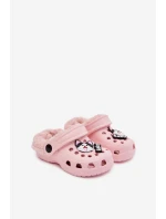 Dětské pěnové pantofle zateplené kožíškem s ozdobnými připínkami – růžové