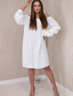 Španělské šaty s ozdobnými rukávy ecru