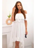 Dámské šaty s odhalenými rameny a prodlouženými zády ecru