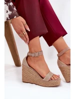 Dámské Sandály Na Klínu S Pletením Khaki Adelio