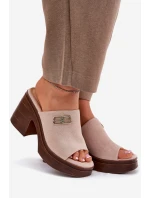 Dámské sandály na masivním podpatku se zlatým detailem Vinceza 17400 béžové