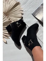 Zateplené dámské boty na podpatku se zlatými prvky černé Ambrine