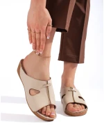 Výborné dámské sandály na klínku Výborné dámské sandály na klínku