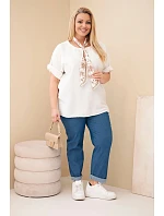 Dámská viskózová halenka Plus Size s krátkým rukávem a ozdobným šátkem béžová