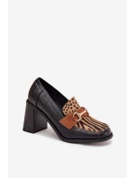 Dámské polobotky na podpatku s výstupky a zlatým detailem Černo-bežové Novella