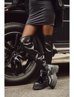 Lakované Kozačky Nad Kolena Na Masivní Platformě Černé Ravela Lakované Kozačky Nad Kolena Na Masivní Platformě Černé Ravela